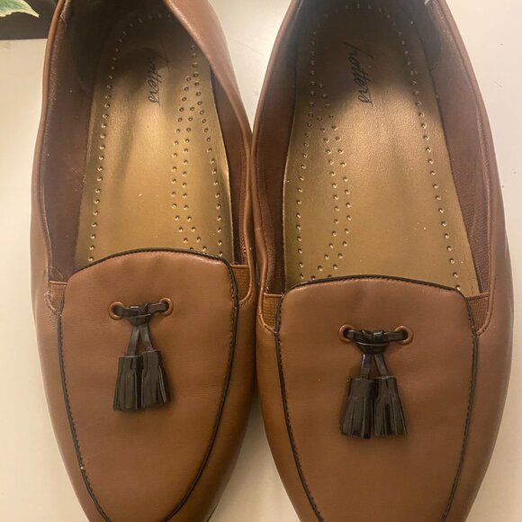 Trotters Leana Leather Flats - Dark Taupe, 12WW - Picture 8 of 9